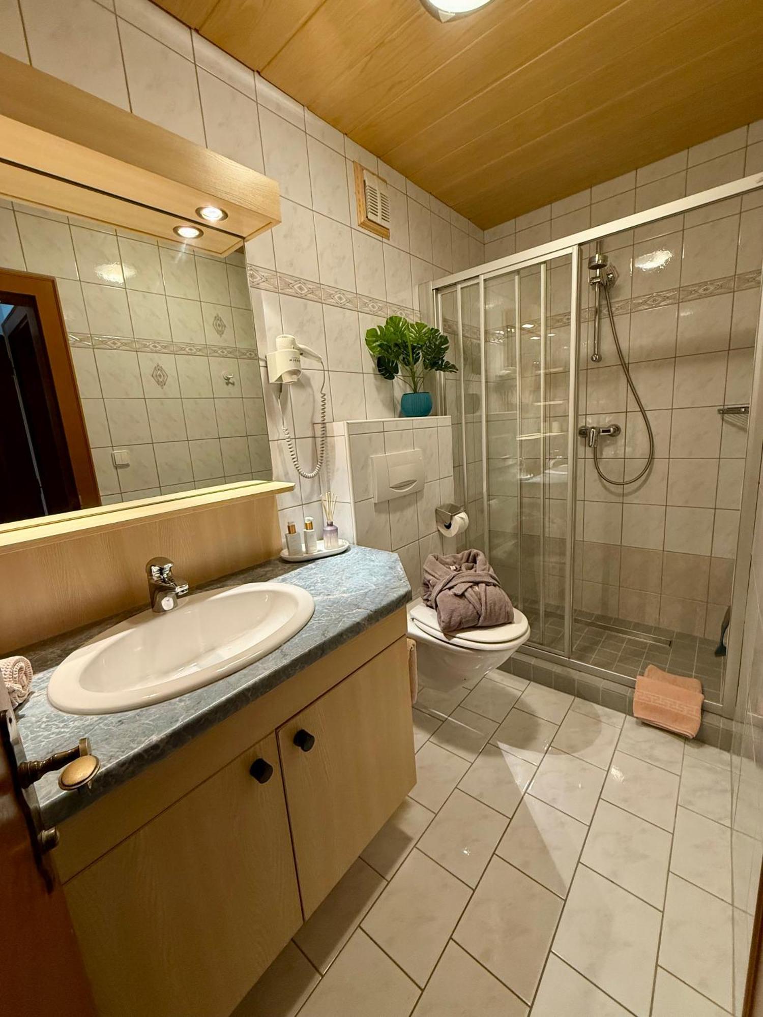 Apartmenthaus Brigitte 洛伊塔施 外观 照片
